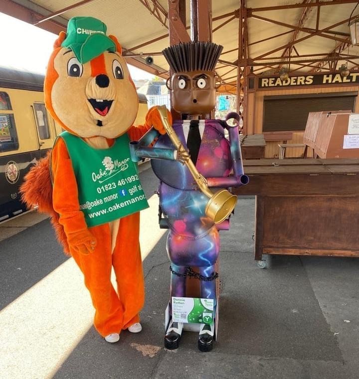 Oake Manor tweet media