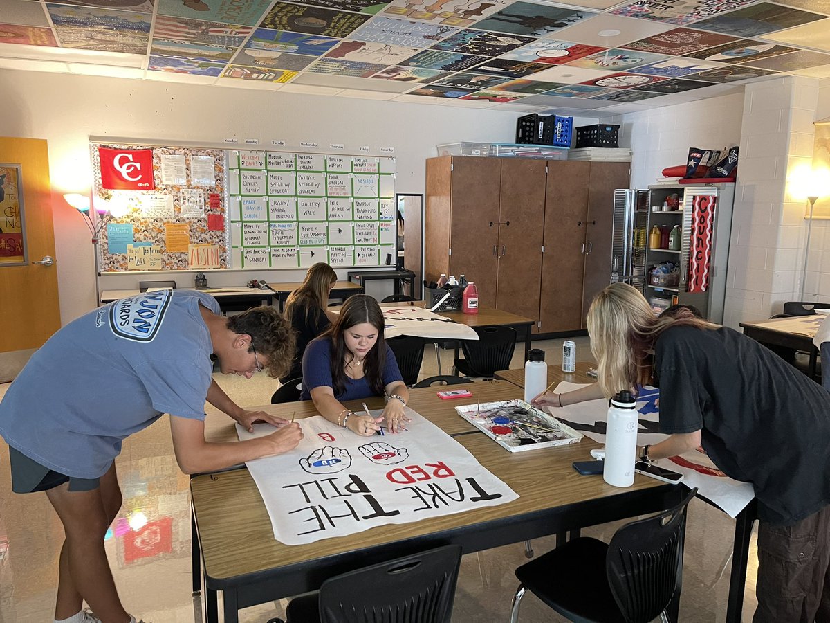 StuCo hard at work prepping for Wurstbowl! <a href="/DavissonDustin/">Dustin Davisson</a> <a href="/canyonhscougars/">Canyon HS</a> <a href="/Canyon_Football/">NB Canyon Cougar Football</a> <a href="/CoachLeonardTX/">Coach Nate Leonard, M.Ed.</a>