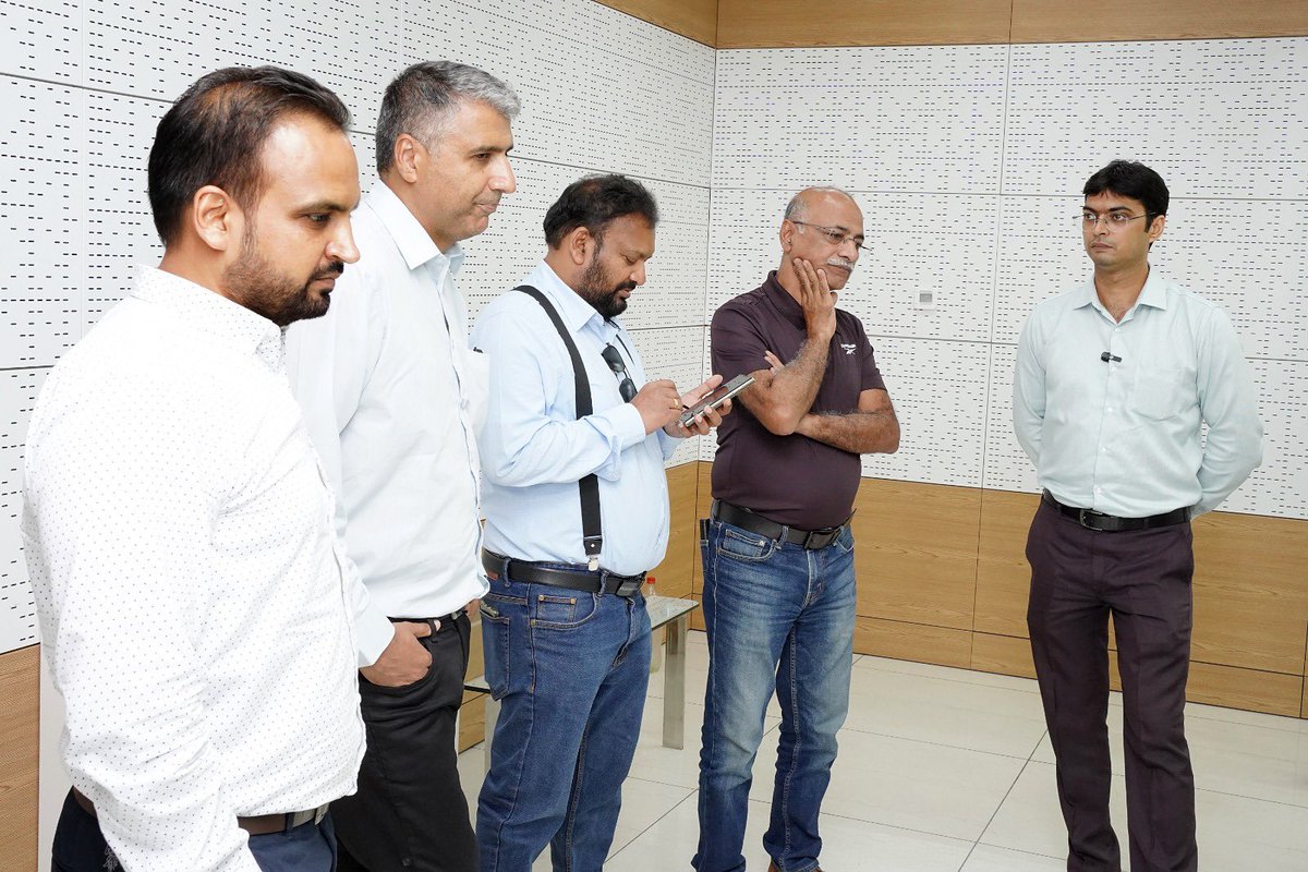 Team IIT Ropar visited and interacted with team of ICCC, Chandigarh to understand the nature of data for further collaboration !! 

#ChandigarhSmartCity #ICCCChandigarh #data #Analytics #SmartCityChandigarh 

<a href="/CBC_Chandigarh/">Central Bureau of Communication, Chandigarh</a> <a href="/PIBChandigarh/">PIB in Chandigarh</a>