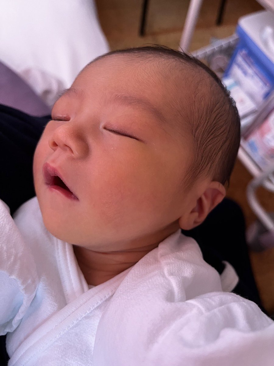 M_riaag's tweet photo. 我が家の天使様
早く会いたいな
あと3日がほんとに待ち遠しい https://t.co/BnjdMpW8gI