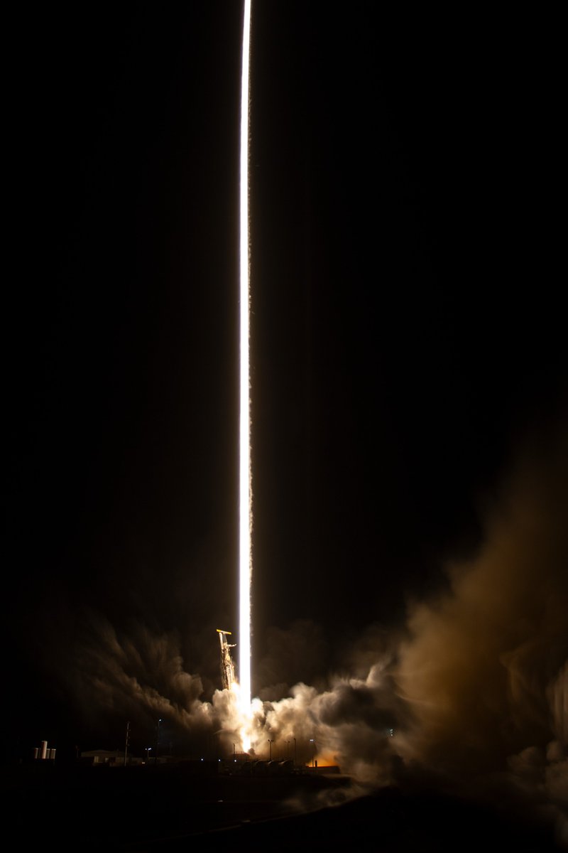 SpaceX's tweet photo. Falcon 9 launches 21 @Starlink satellites to orbit from California