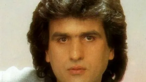 Прощай!
Спасибо за музыку и любовь.

Лучшие песни Адриано Челентано, Джо Дассена, Далиды, Ricchi e Poveri - твои.
RIP.