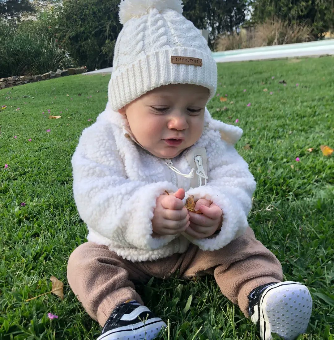 Feliz Primer añito mi leoncito!!
Sos la mayor bendición que dios nos pudo dar junto con tu hermana 
Te amo con toda mi alma 💕 🦁