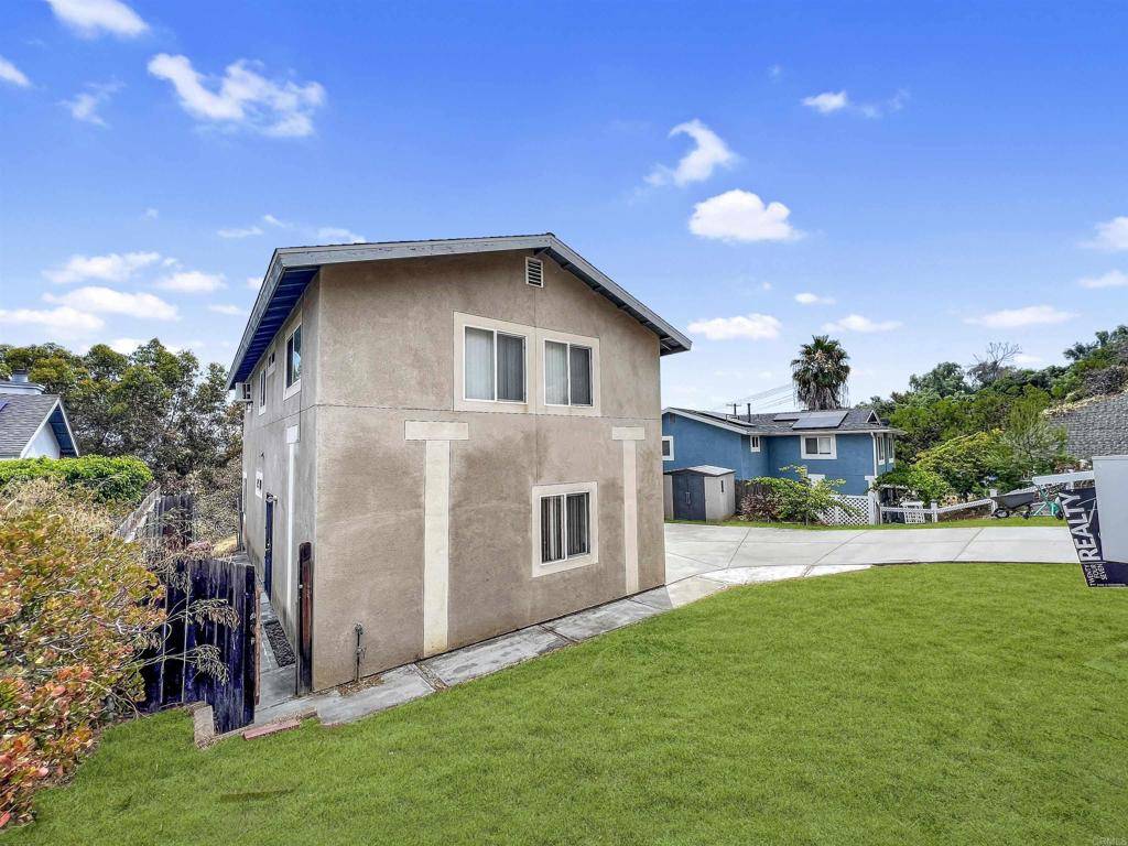 RealtorBill3's tweet image. New Listing Price: $825,000
6774 Arinjade WAY, San Diego, CA 92114 is a fantastic property with 4 bedrooms and 3.0 bathrooms. ASK ABOUT SELLER CREDITS!
See more here: billlanerealty.com/d8qvnnj7