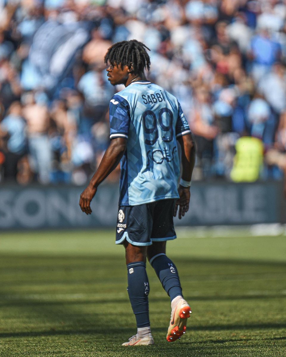 emmanuelsabbi97's tweet photo. Not the result we wanted or hoped for, but I am very happy to have debuted for this historic club! Looking forward to adding value to this great club! @HAC_Foot Allez Allez💙🩵 #ES99 https://t.co/nEJ2A654fj
