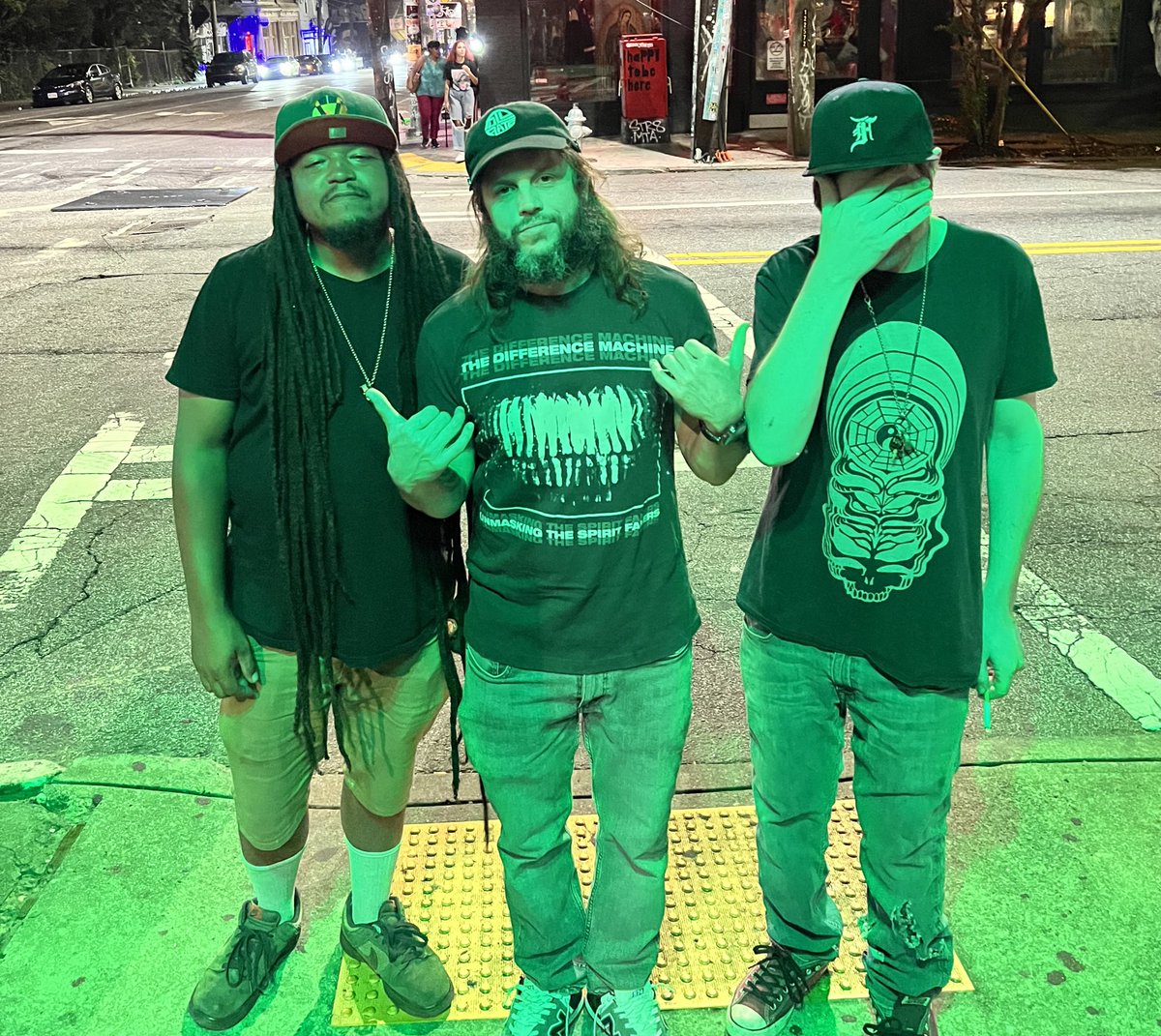 FullPlateFam's tweet photo. Happy birthday to @DTvjc aka DAY TRIPPER of @DiffMachine - dive in to the catalog of this exceptional triple threat today, starting with his latest album: https://t.co/3lMSkvRxNa
#DayTripper #DT #TheDifferenceMachine #FullPlateFam https://t.co/n6pVMa0PM2