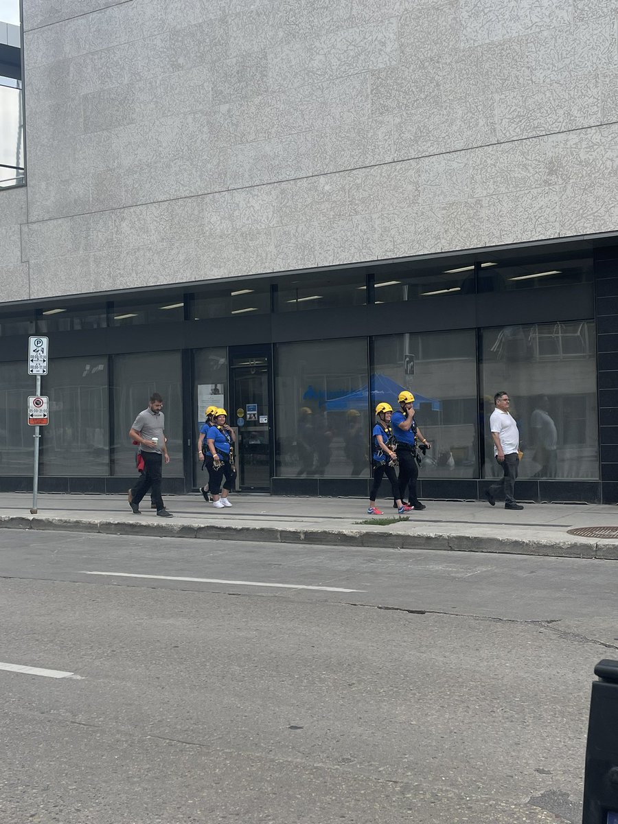 Would you try to rappel of the side of a building?

Our Street team members are watching some great individuals do just that from the side of the <a href="/manitobahydro/">Manitoba Hydro</a> building. 🏢

They’re raising money for <a href="/manitobapossibl/">Manitoba Possible - inclusive & accessible society</a> ! The teams for this individuals came ready to cheer them on!