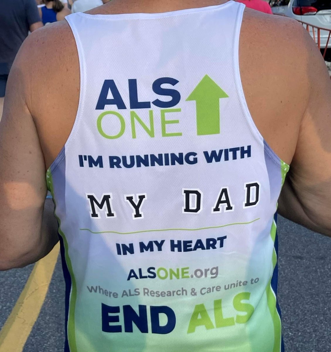 AllsWell333's tweet photo. Exhilarating, overcome with emotion. One of the highlights of my race year. A beautiful day at the Falmouth Road Race. I ran with my dad for the benefit of @alsone_official https://t.co/jYNMiwYBn0