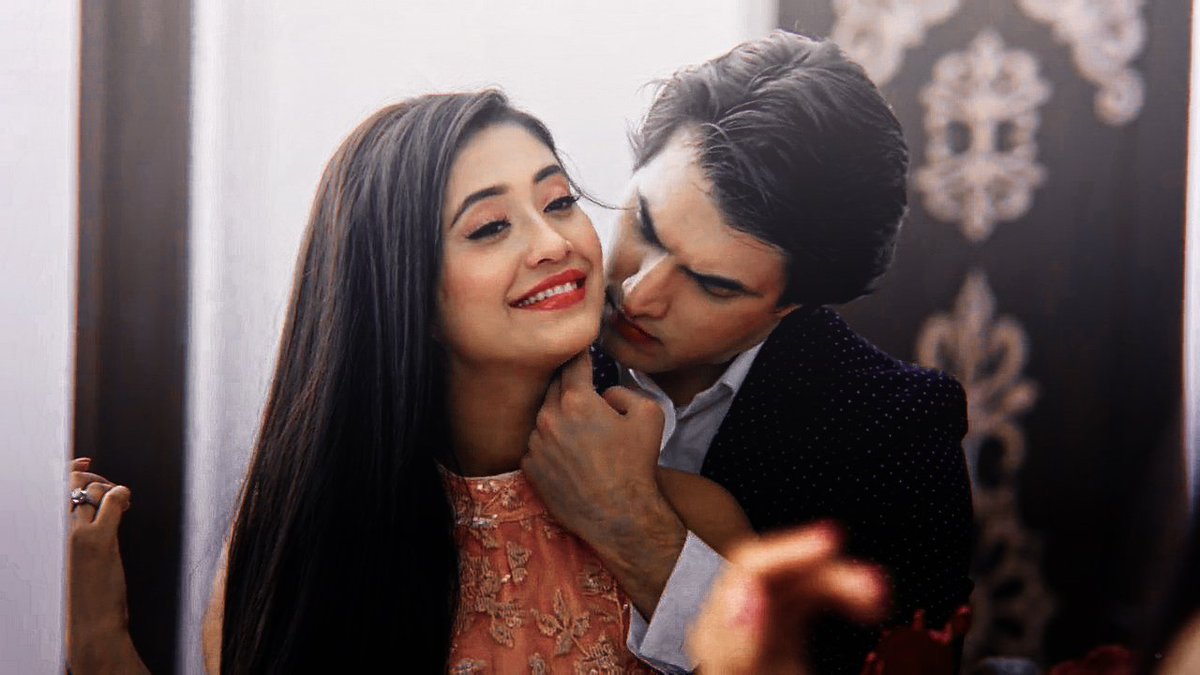 𝘐 𝘸𝘢𝘴 𝘮𝘢𝘥𝘦 𝘧𝘰𝘳 𝘭𝘰𝘷𝘪𝘯𝘨 𝘺𝘰𝘶...

#Yrkkh || #Kaira 
#MohsinKhan || #ShivangiJoshi