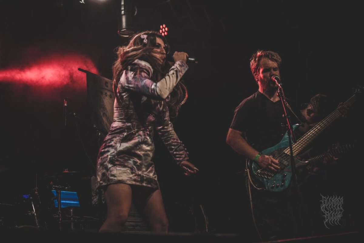 another_c0ffee's tweet photo. Opening with @ocean_encounters_metal for @HA_NA_BIE_ aka the best day of my life. 🫶🏻

📸: https://t.co/eAXA6GSOxx / glenzer_li

Thanks for the review : https://t.co/N1h7NP1oaQ 

#metalvocalist #femalevocalist #scream #fryscream #Oceanencounters #band #metalband #belgium #soca https://t.co/e6dlQxCoxH