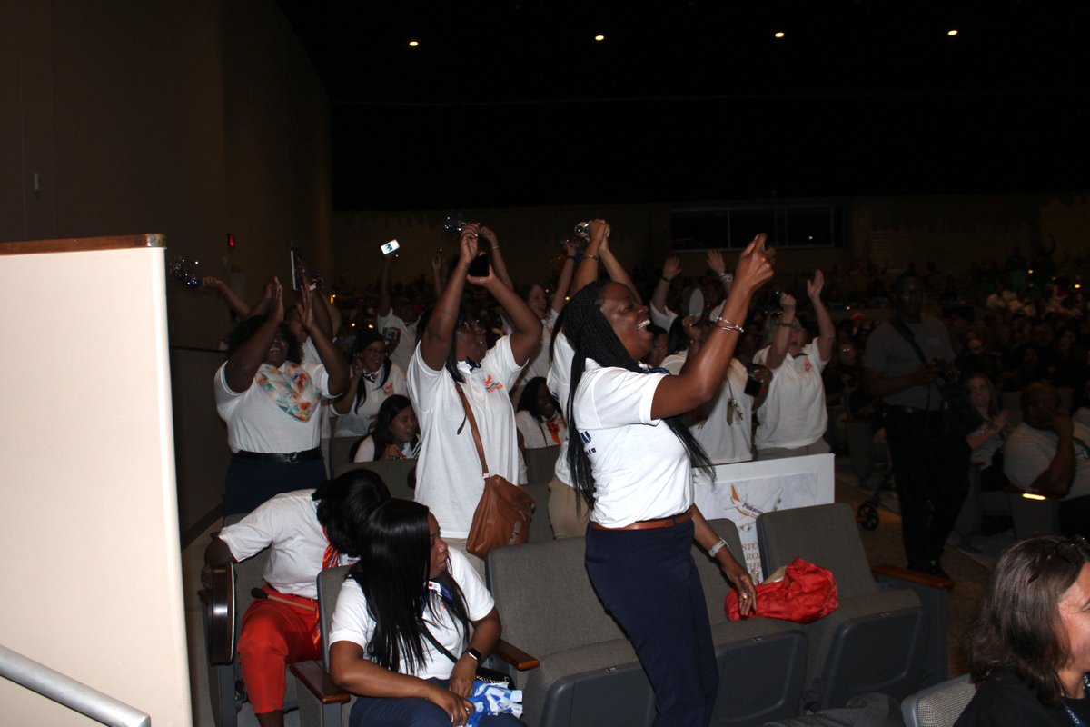 VanceCoSchools's tweet image. Our 2023 Convocation was a SUCCESS!🎉We are kicking off our Convocation recap with a huge shoutout to @PinkstonPride for being the Optimist Club of Henderson&apos;s Grant winner! #ExperienceVCS