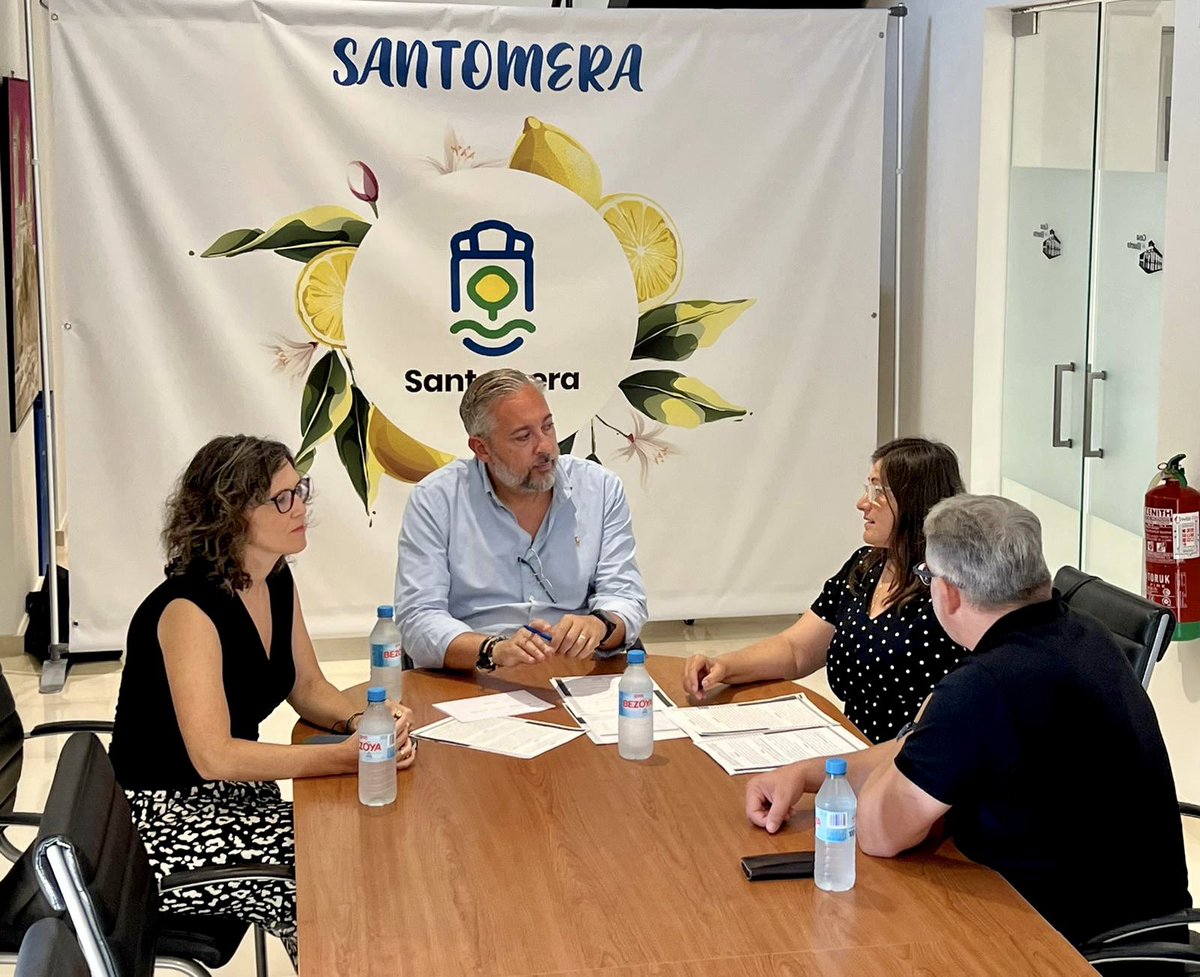 AytoSantomera_'s tweet photo. CULTURA | Esta mañana se ha celebrado el sorteo del 10º Certamen Regional de Bandas de Música Ciudad de Santomera, que tendrá lugar el próximo 5 de noviembre en el Auditorio Gines Abellán https://t.co/1TUXbKEUvH