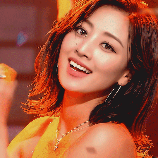 pannchoa's tweet photo. Knets call Jihyo's solo an "utter failure"
https://t.co/jj4CJw3nPg https://t.co/EzhIqFAQrd
