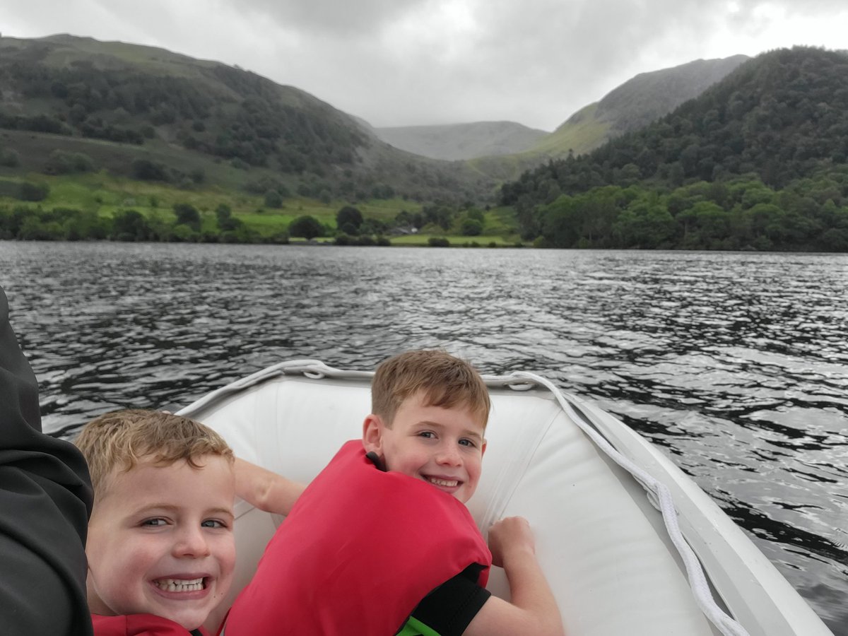 CJGrayson4's tweet photo. Ullswater lake is a very special place 💙
#Cumbria #thelakes #ullswater #Lake #family #break #familytime #boat #paddle #paddleboard #swimming #viewstodiefor https://t.co/SBk76ePQFn