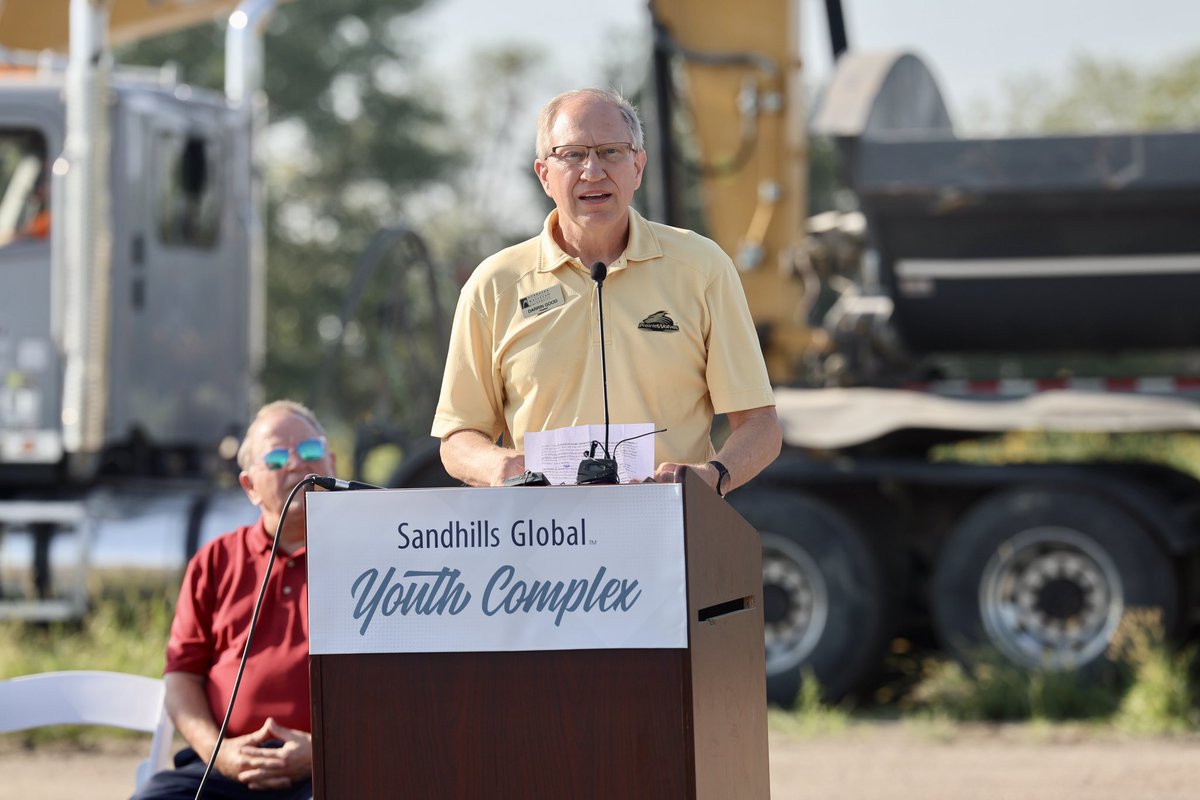 Community leaders gathered this morning for a groundbreaking ceremony of the highly anticipated Sandhills Global Youth Complex: the soon-to-be home of Nebraska Wesleyan baseball and softball ⚾️🥎 #YipYip #PWolfNation

Read More ➡️ nwusports.com/news/2023/8/21…
