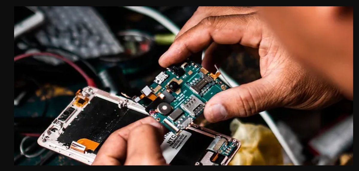 GlobalElecAssn's tweet photo. Level up with IPC's Advanced PCB Design Course! Starts Oct. 9. From HDI to wearable tech, get the skills to create cutting-edge, compact designs. Explore non-standard geometries, advanced materials & more! https://t.co/3AXnvbSmPI #PCBDesign #Wearables #AdvancedPCB #IPCEducation" https://t.co/boVCZiEKu0