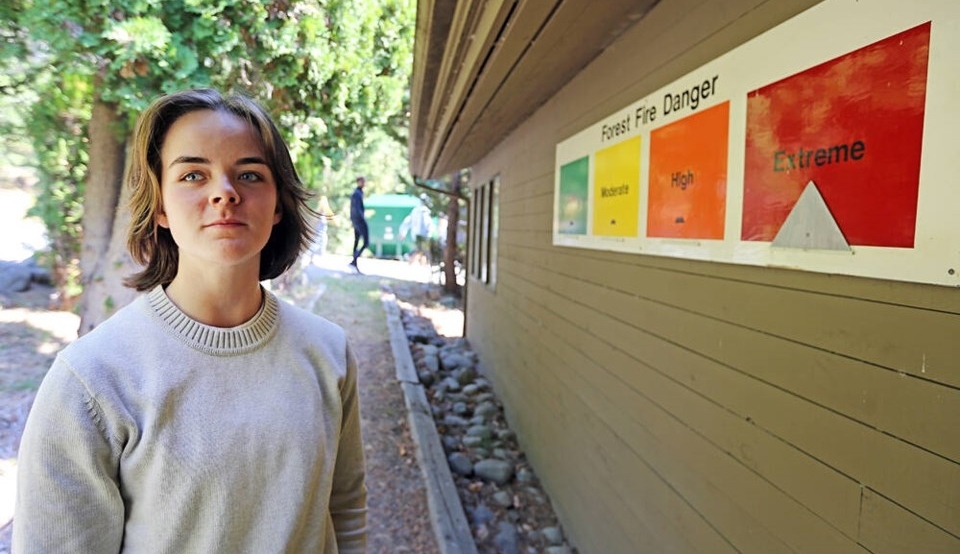 NEWS: Read how our second-year student Kira escaped the Northwest Territories wildfires and how the effects of climate change are hitting many people close to home. 

timescolonist.com/local-news/pea…

📸: Adrian Lam

#PCUWC #NWT #wildfires