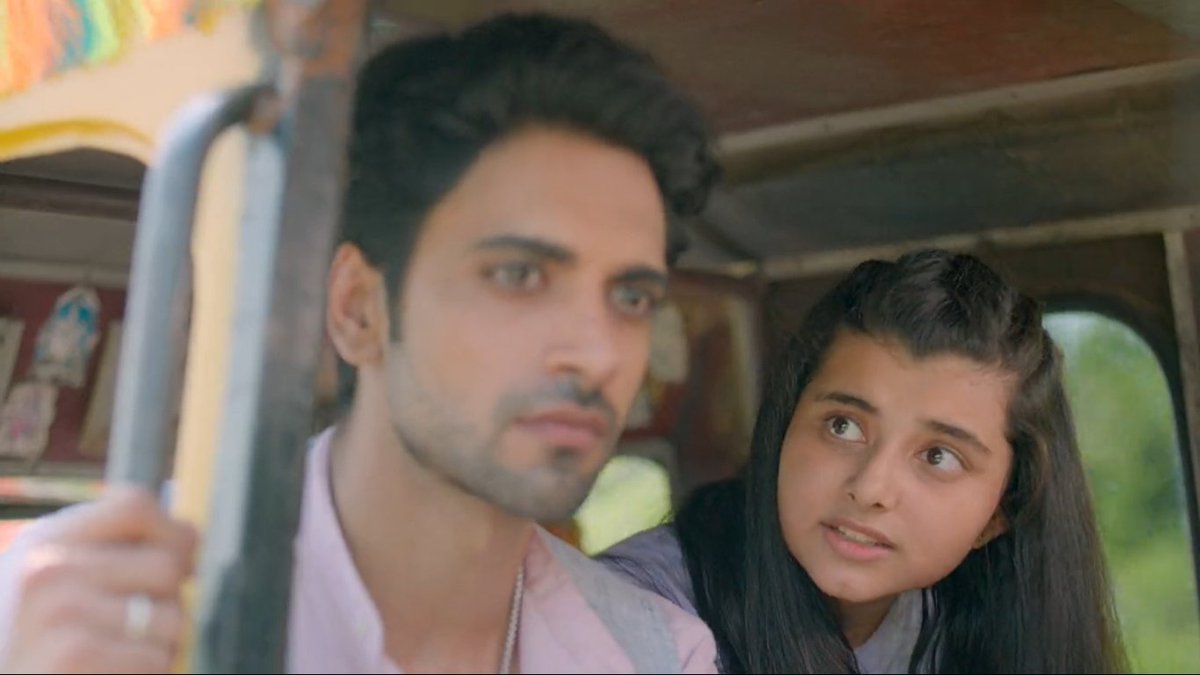 biztanbi's tweet photo. #Faltu 2nd episode - Why Ayaan?
"Boardroom ke sanato mein apka maan kaise lagta hain, jab stadium ke gunje apke liye taiyaar hain?"💔
#aakashahuja #MaheshThakur #MyraSingh
#Suhana #Janardhan #AyaanMittal #Ayaan #martsahab https://t.co/nhMBiVV5rc