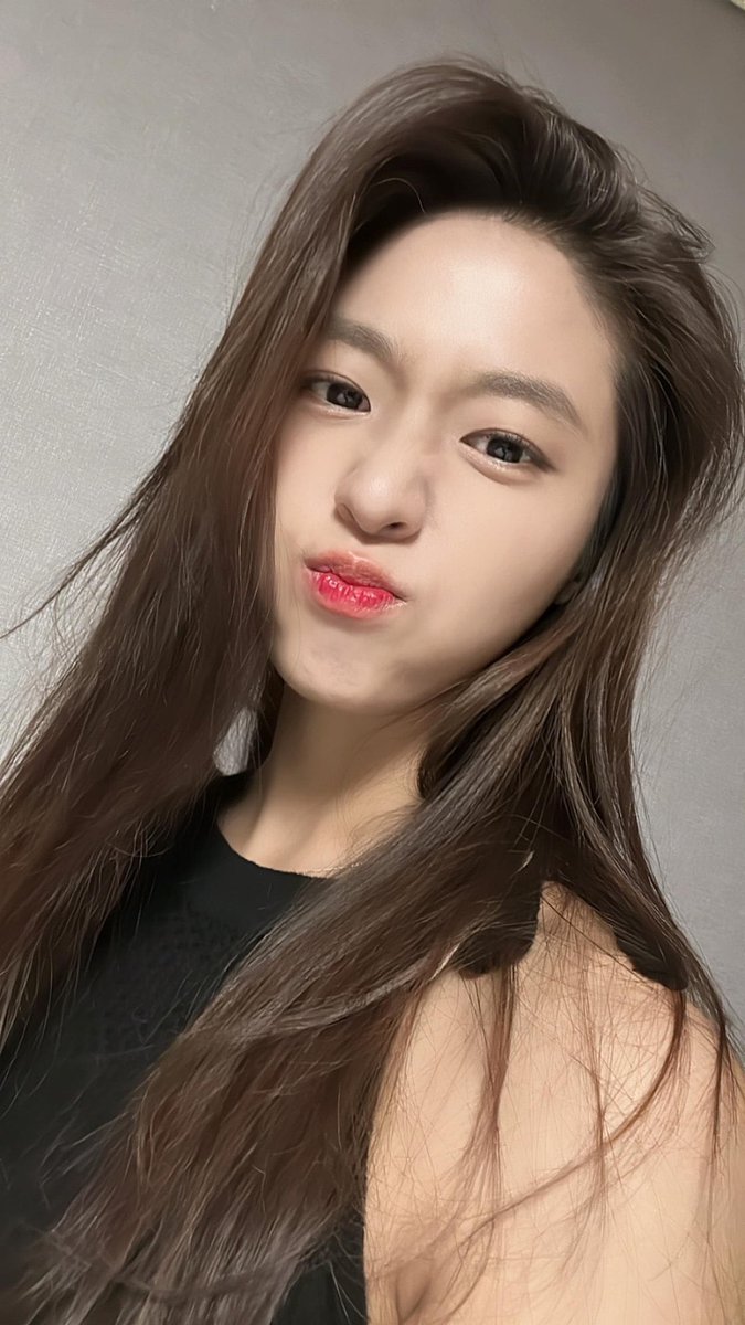 Serein, Dayana. (@dianathemoons) on Twitter photo 