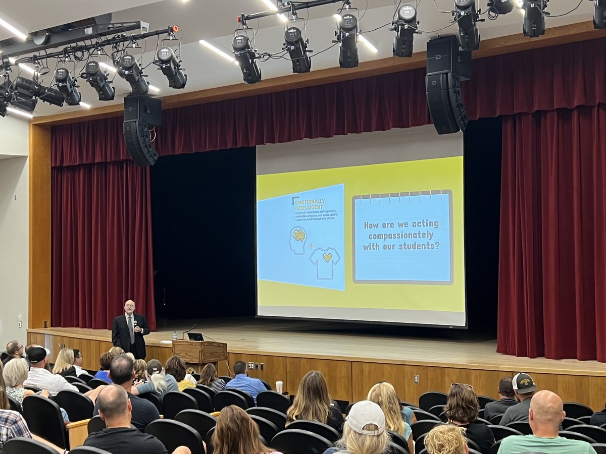 MissBoccella's tweet photo. “Children should be seen. They should be heard. They should be valued.”💛🖤 #PDsession #TigerPride https://t.co/Vq4XKbHkGB