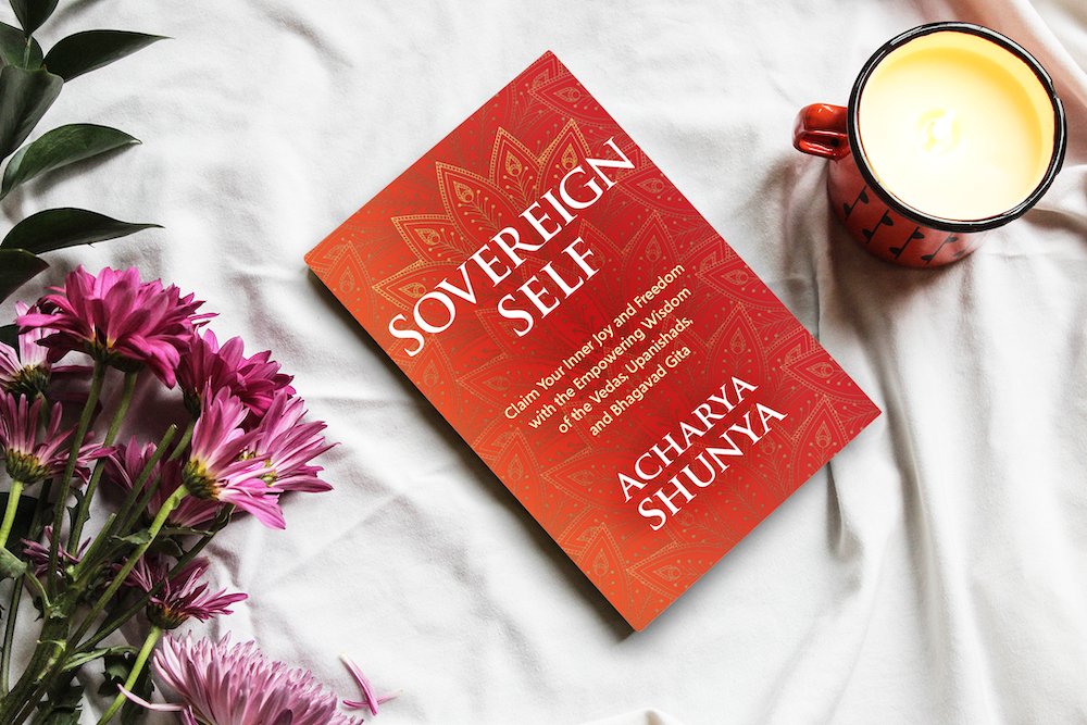 AcharyaShunya's tweet photo. "Unwise: knowledge's burden. Desires: wisdom's weight. Restless: mind's load. Ignorance: life's heaviness."
Get your Sovereign Self Audiobook read by me. Click below: 
https://t.co/WUUyc7gkLe

#sovereign #sovereignself #vedicwisdom #restless https://t.co/TZ5vlDS1vl