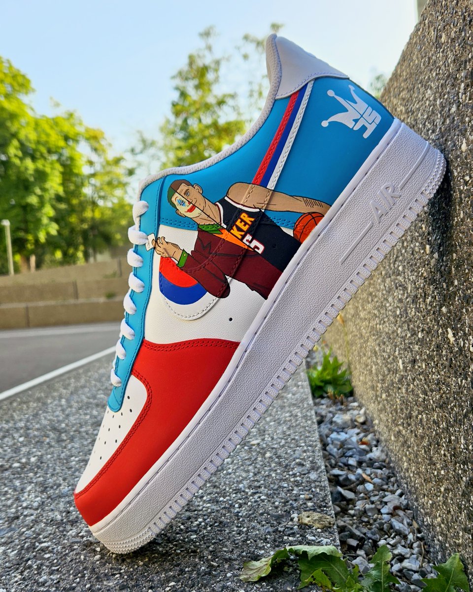 CustomisyB's tweet photo. #Nike, Air Force 1 - #Jokic 🏀
#serbia #serbian #Srbija #srb #jokic #nikolajokic #djoker #joker #basketball #basketballplayer #airforce1 #yugo #customnike #balkan #nuggets #kosarka #jokerart #customsneakers #customisyb #angelusdirect #switzerland #sneakers #sport #nba https://t.co/XASANHmhb6