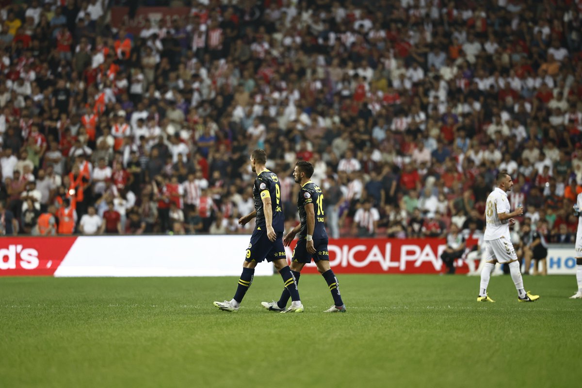 DT10_Official's tweet photo. 6 out of 2! @Fenerbahce 🦾 https://t.co/b6rEtV8hyy