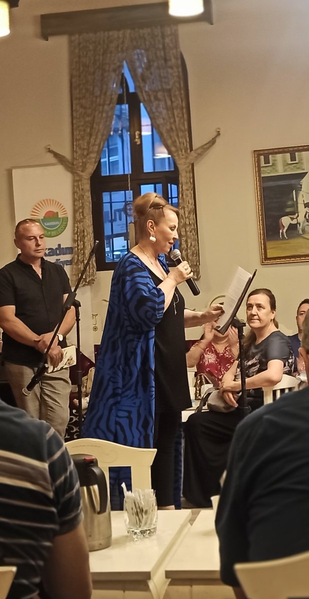 <a href="/ilteryesilay/">ilter yeşilay</a> Samsun İlk Adım Belediyesi tarafından Acem Tekkesi Kültür Evi'nde düzenlenen Şiir ve Musiki programında Samsun' lu sevenlerine buluştum. Harika bir gece oldu. Dostlarıma, kıymetli şairlere ve dinlemeye gelen tüm şiir sevenlere gönülden sevgiler ❤️