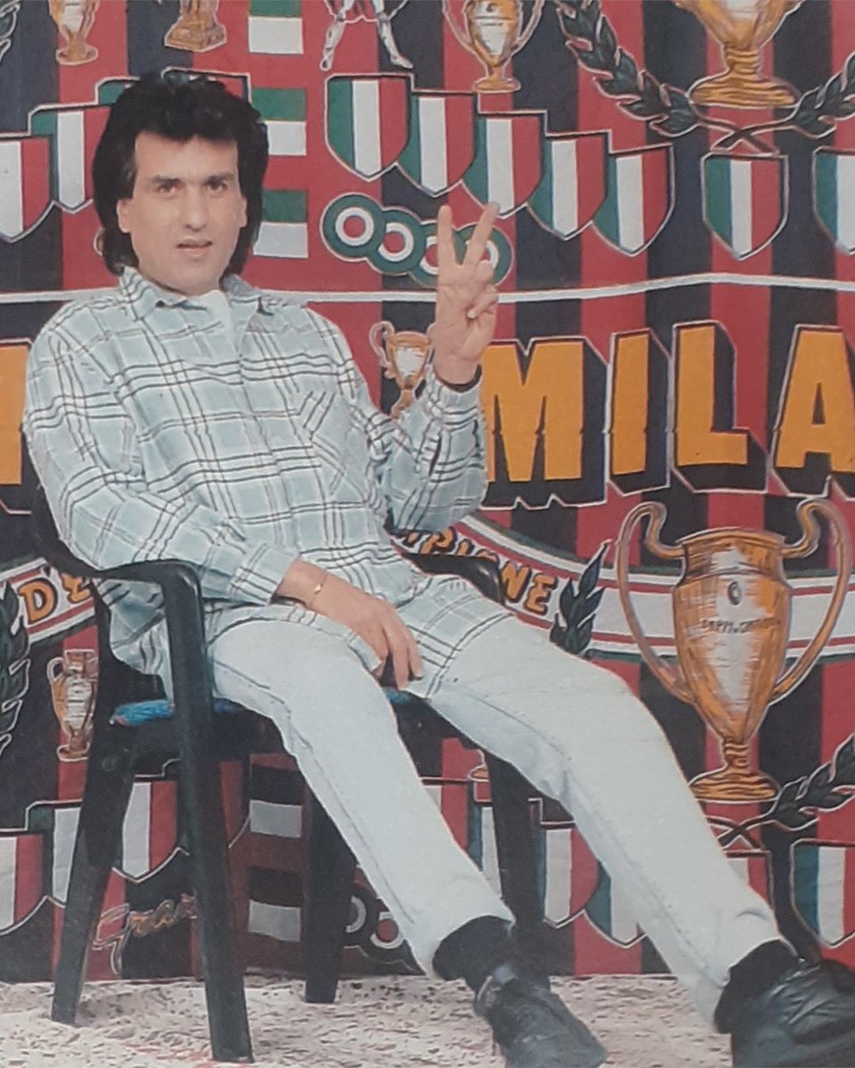 acmilan's tweet photo. Il Milan piange la scomparsa di Toto Cutugno, icona della musica e grande tifoso rossonero, e rivolge un affettuoso abbraccio ai suoi cari.

#ACMilan mourns the loss of Toto Cutugno, a true fan and musical icon. Our thoughts are with his loved ones. https://t.co/c6q8aG95lU