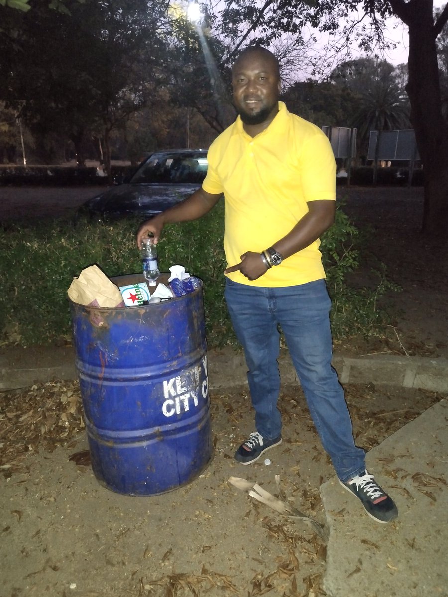 #DAY 1810  We all have a part to play!!! 
it does not take much to make a difference let's #KeepBulawayoClean