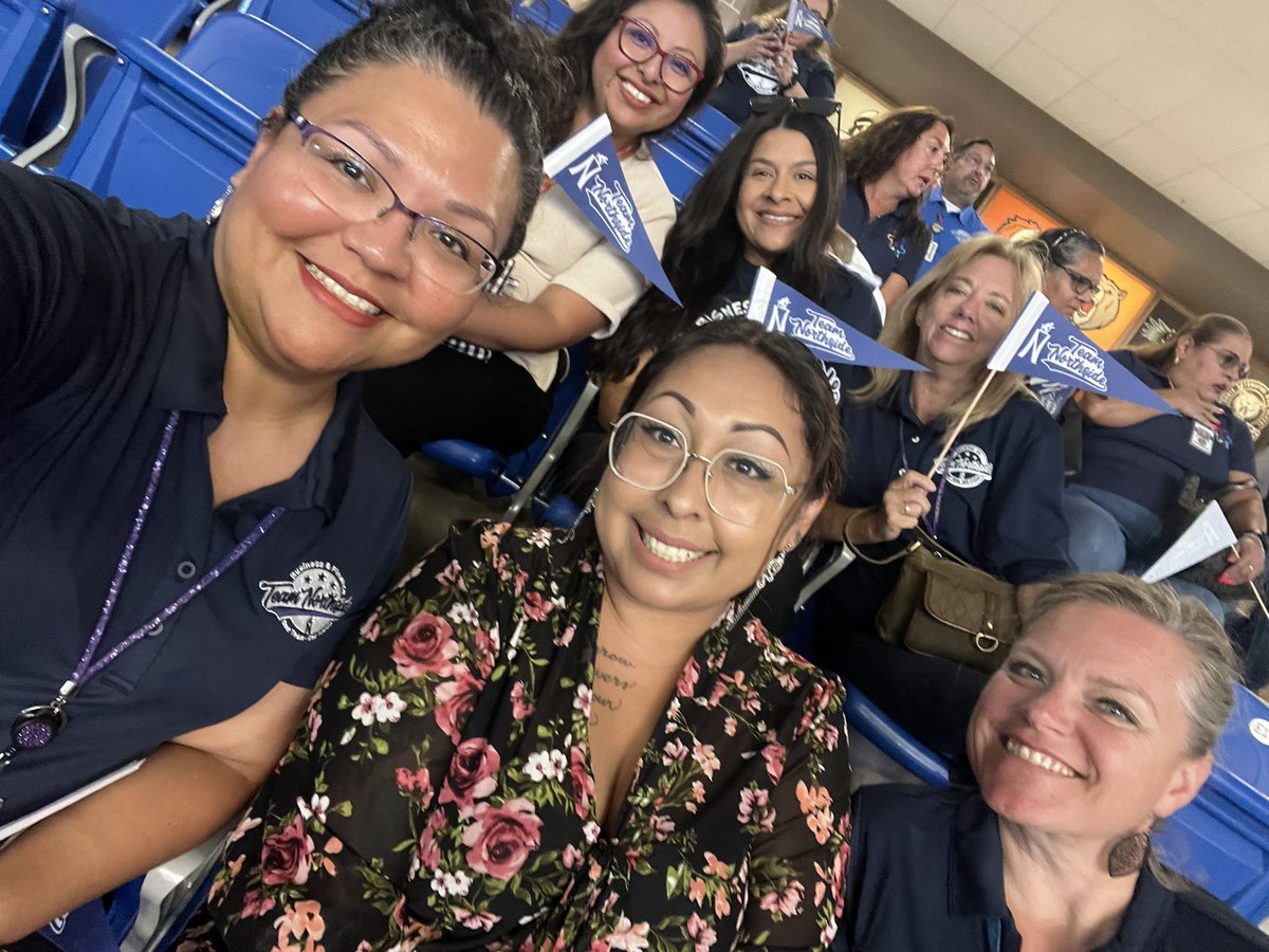 emily040806's tweet photo. NISD Accounting at Convocation 2023
#TeamNorthside https://t.co/BidVuJhLPg