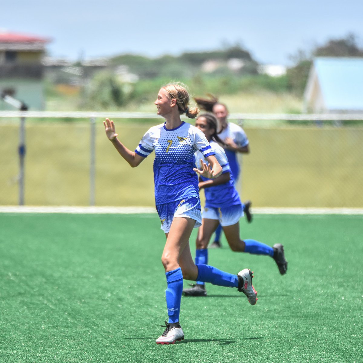 CFUOfficial's tweet photo. HALFTIME:
VIR 1-0 DMA
#cfufootball #caribbeanfootball #thefuturestartsnow #girlsplayfootball https://t.co/8SXSssBMI8