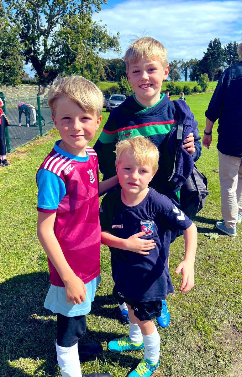 SeamusHeath1's tweet photo. Day 2 
Football camp in Strangford 
Young players are having a ball. 
The perfect example of School , Club and Community. 
Excellent partnerships @StrangfordClub 
Delighted to be part of it. ⚽️ https://t.co/2kcgZFXRx3