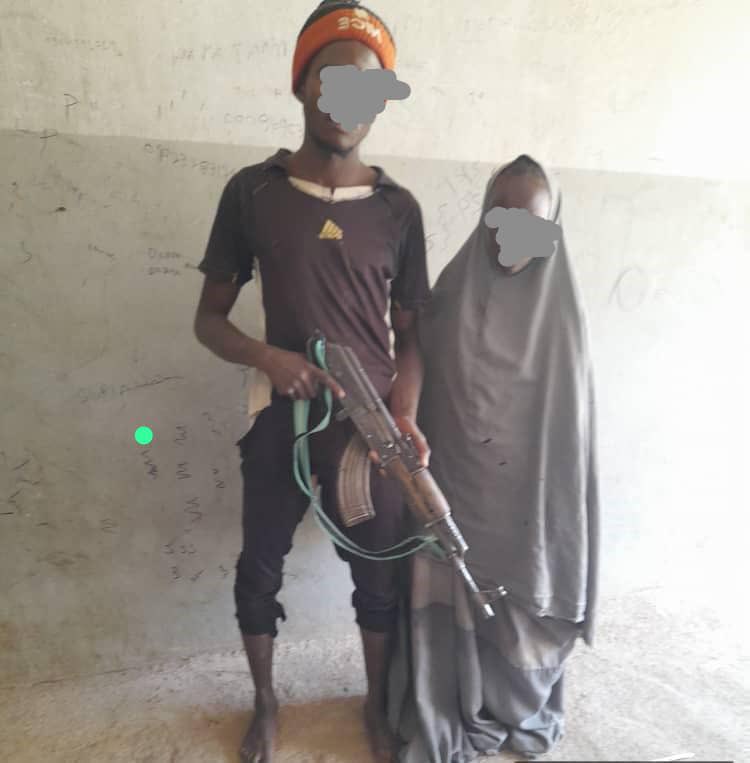 HQNigerianArmy's tweet photo. TROOPS FOIL IPOB/ESN ATTACK IN IMO, AMBUSH INSURGENTS IN ZAMFARA...As BH Surrenders with wife

Troops of 34 Artillery Brigade, operating in 82 Division Nigerian Army, Area of Responsibility have foiled an attack by Indigenous People of Biafra and its armed affiliate, Eastern Security Network (IPOB/ESN) on its Forward Operating Base at Ukwuorji, along Owerri - Onitsha expressway. 

The irredentist fighters attempted the attack on the troops on 20 August 2023, but met their waterloo, when they came under the superior firepower of the vigilant troops. The troops neutralized one of the fighters, while 2 others were arrested, as others fled. 

Items recovered at the scene of the shootout, include one vehicle,  one mobile phone, one machete, nine empty cases of expended 7.62 mm Special Ammunition and one empty case of expended 12.7mm Ammunition.

In another development, following troops' aggressive combat operations against insurgents in the north east , one Boko Haram fighter alongside his wife surrendered to troops of 26 Task Force Brigade Garrison in Gwoza. Items recovered from the terrorist, include one AK 47 Rifle and 10 Live rounds of 7.62 mm Special Ammunition. 

In a separate operation on 21 August 2023, troops of 1 Brigade Garrison, operating  under 8 Division, Area of Responsibility, while acting on actionable Intelligence, ambushed insurgents who were on a mission to attack Bobo Village in Talata Mafara Local Government Area of Zamfara State. In a fierce fight with the insurgents, troops eliminated two of the criminals and recovered two AK 47 Rifles and four motorcycles.

The Nigerian Army enjoins all law abiding citizens to support its operations to enhance security across the country. 

ONYEMA NWACHUKWU
Brigadier General
Director Army Public Relations
22 August 2023