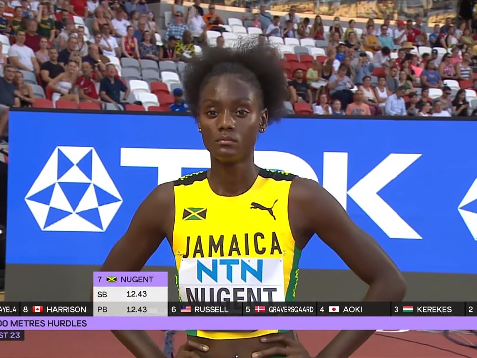 Ackera Nugent 🇯🇲 wins heat 1 of the women's 100mH in 12.60s(0.1)! Masai Russell 🇺🇸 in 2nd, ran the same time while Sarah Lavin 🇮🇪 was 3rd in 12.69s.

#WorldAthleticsChampionships #WorldAthleticsChamps #budapest2023