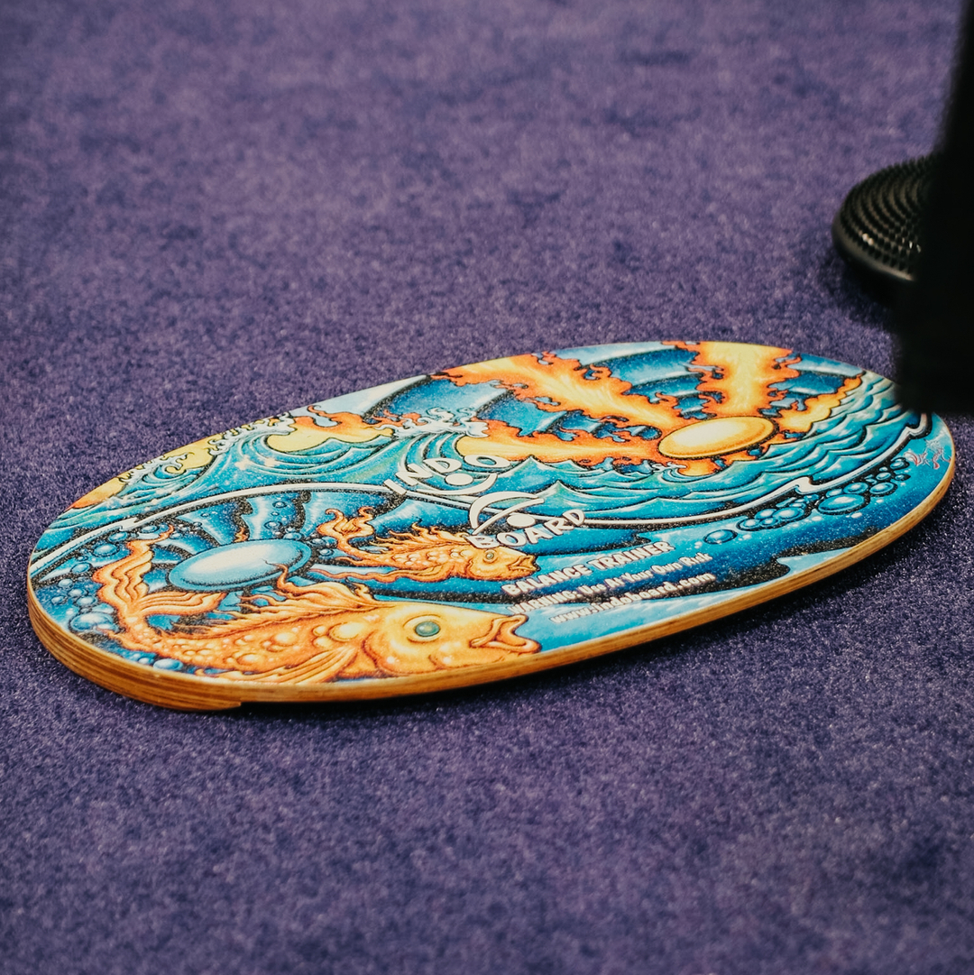 Stumbled upon this classic design at a Balance Training Class in Central Florida! It's seriously awesome to see how well our product holds up over time. 😍🙌 

#IndoBoard // #BalanceBoard