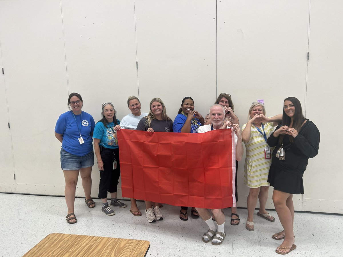 BowTiedPrincipal tweet media