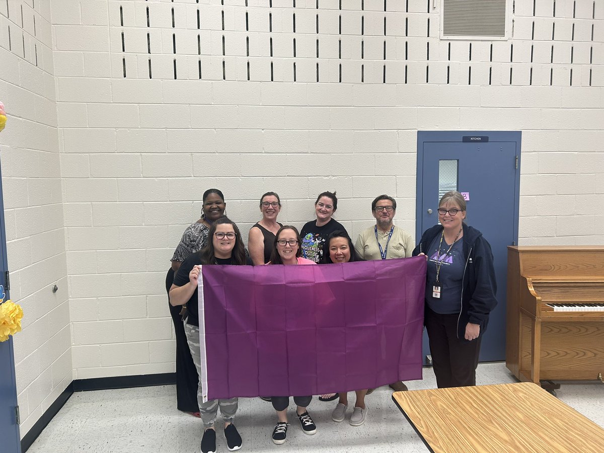 WE ARE…. Leesburg!!!!! Staff led Professional Development and our Annual “Welcome to the FamiLEE”. (2of2) <a href="/BowTiedPrincipl/">BowTiedPrincipal</a> <a href="/nikole_mullen/">Nikole Mullen</a> <a href="/Leesburg_ES/">Leesburg Elementary School, VA</a>