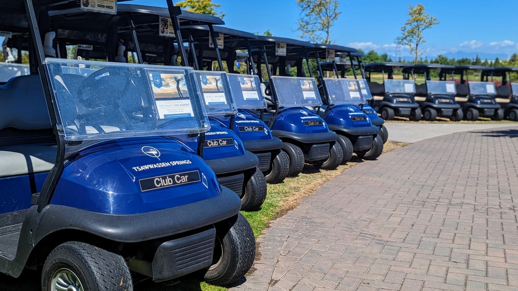 TWSLiving's tweet image. Nothing beats the excitement of a golf tournament!! ⛳️🏆 

Tsawwassen Springs is the perfect location for a day of fun and friendly competition, complete with stunning views and tasty culinary selections!

✨️ View our Golf Tournament Package ➡️ bit.ly/3Iv5gWw