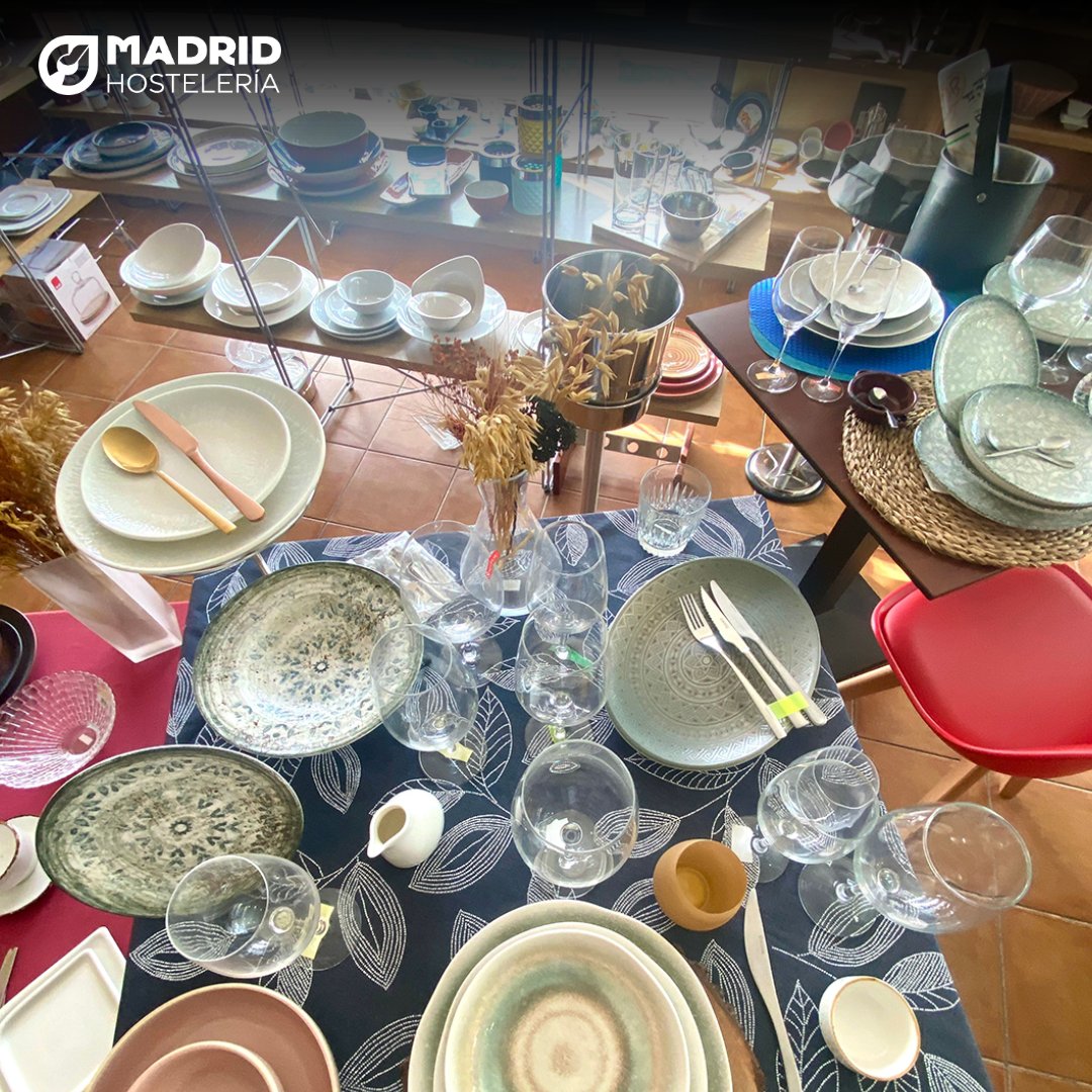 madhosteleria's tweet photo. Creamos espacios que despierten emociones, donde tus platos brillen y tus clientes se sientan envueltos en una experiencia excepcional.

¡Descubre cómo un toque personal puede marcar la diferencia en la industria de la restauración!

#RestaurantesPersonalizados https://t.co/anf0knv4mb