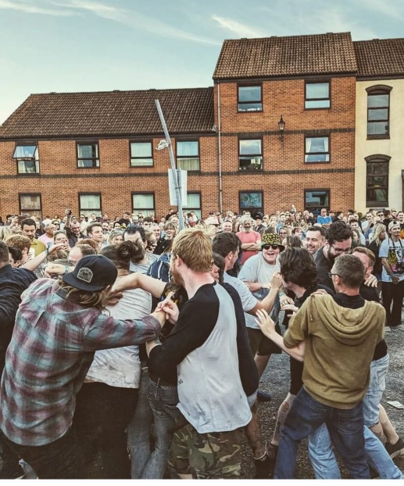 Revivalry (@revivalryband) on Twitter photo 🎵🎵 GIG ANNOUNCEMENT 🎵🎵
The <a href="/HumberStSesh/">Humber Street Sesh</a> was so good we just had to get back to you all in Hull ASAP
On 23rd September at <a href="/Springbanktav/">SpringBankTavern</a> lets recreate the scenes from the <a href="/FRCArts/">Freedom Road Arts</a> Stage and show the awesome <a href="/dothsband/">Death Of The High Street</a> how you guys party! 🎵🎵 GIG ANNOUNCEMENT 🎵🎵
The <a href="/HumberStSesh/">Humber Street Sesh</a> was so good we just had to get back to you all in Hull ASAP
On 23rd September at <a href="/Springbanktav/">SpringBankTavern</a> lets recreate the scenes from the <a href="/FRCArts/">Freedom Road Arts</a> Stage and show the awesome <a href="/dothsband/">Death Of The High Street</a> how you guys party!