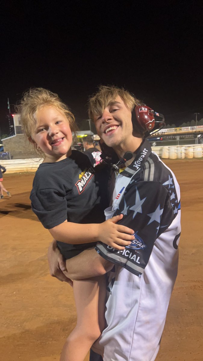 she doesn’t like many people, but she sure does love her logan ❤️ #conekid <a href="/NouseMedia/">NM</a>