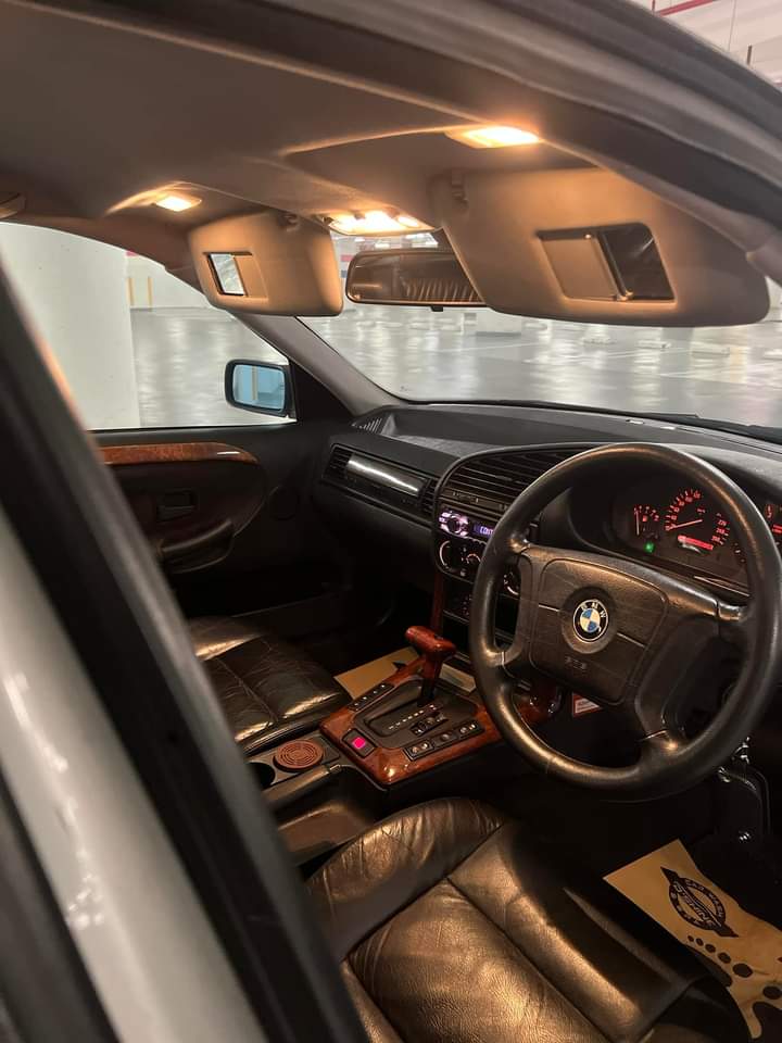 HoldenKlasik's tweet photo. 1995 BMW E36 320i M52B20 Automatic Limited Edition

Harga  Rp68.000.000 nego till let go sambil ngopi aja
WA biar mesra : 082111726345
Lokasi : Cibinong Bogor https://t.co/HkshwL5a2U