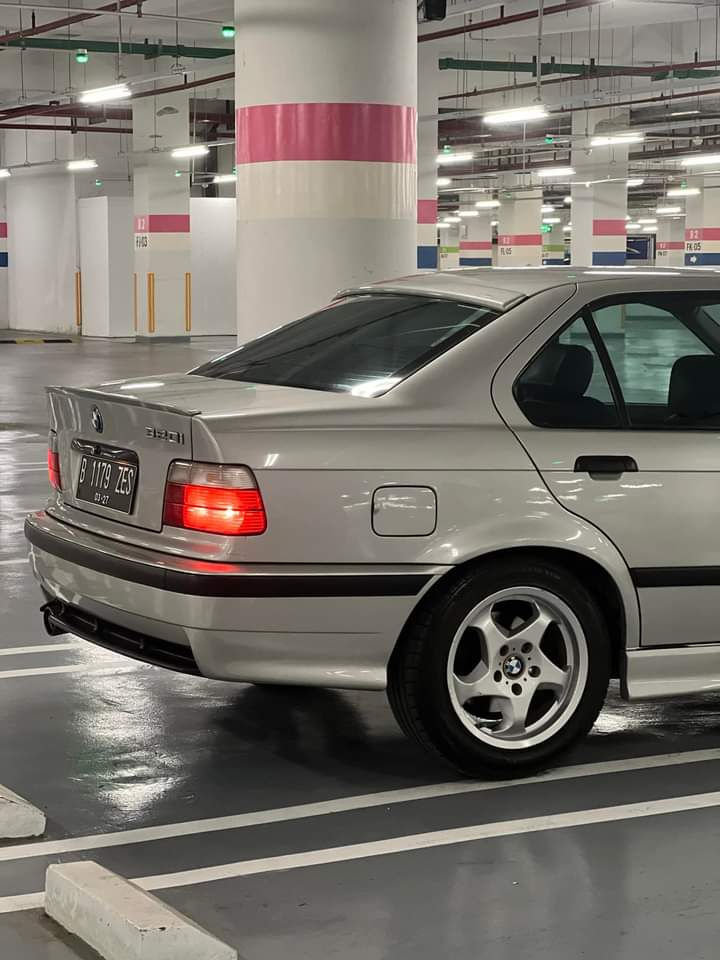 HoldenKlasik's tweet photo. 1995 BMW E36 320i M52B20 Automatic Limited Edition

Harga  Rp68.000.000 nego till let go sambil ngopi aja
WA biar mesra : 082111726345
Lokasi : Cibinong Bogor https://t.co/HkshwL5a2U