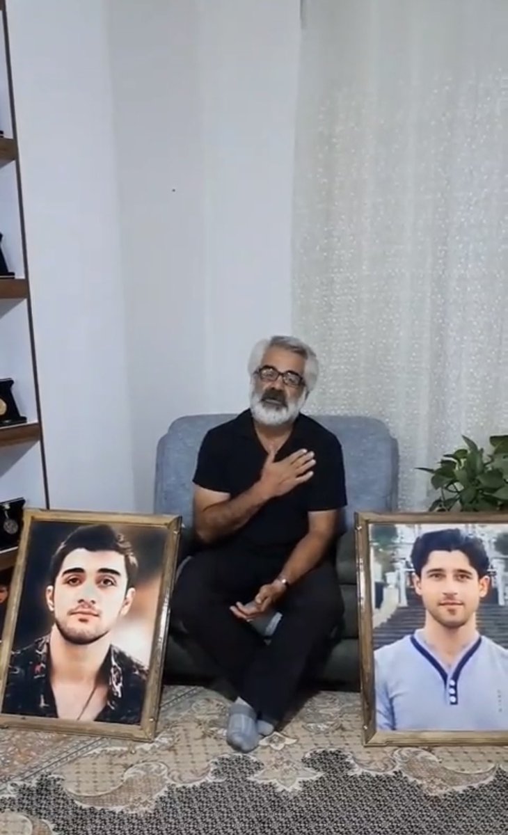 Islamic Republic doesn’t even leave families of those it murdered alone. 

Regime attacked #MohammadMehdiKarami’s home & took their belongings & his father Mashallah Karami away. Regime had wrongfully executed Mohammad Mehdi for protesting after a sham trial and w/o due process.…