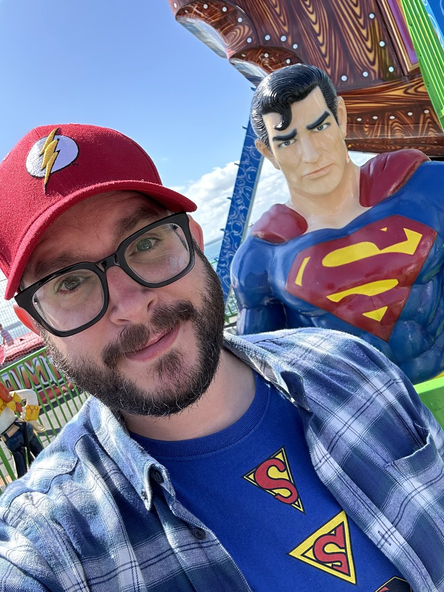 I found a pal today. ❤️💛💙 #Superman