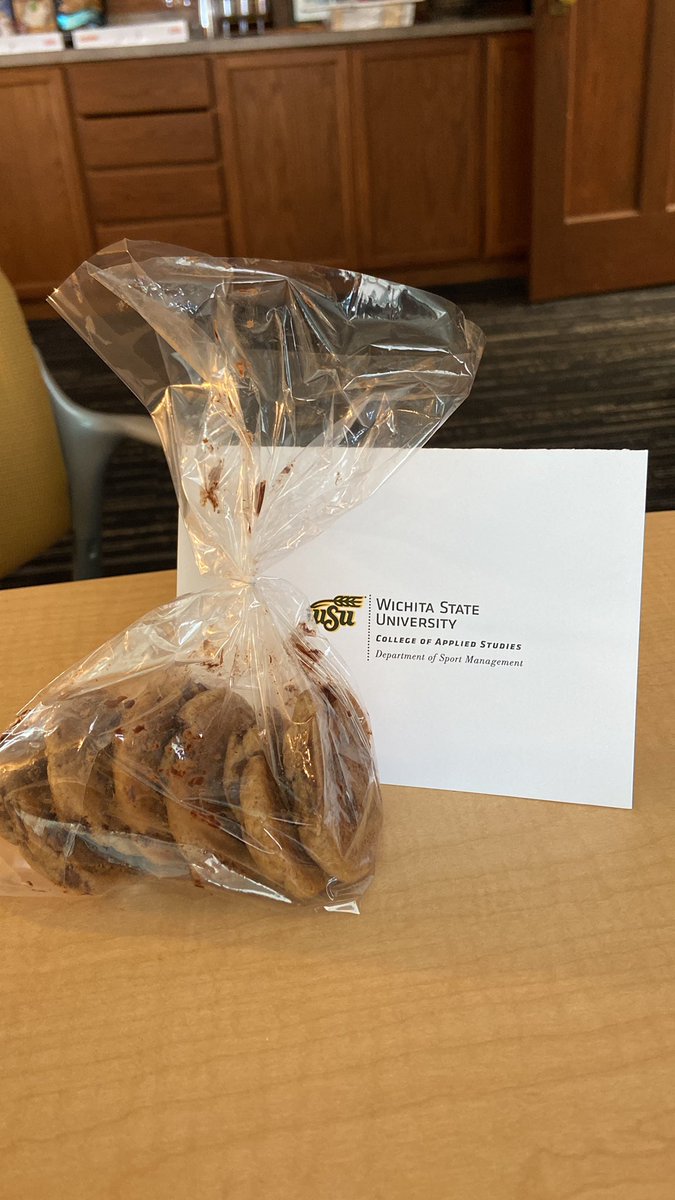 Sport Management <a href="/WichitaState/">Wichita State</a> just out here taking care of me. Thanks for the cookies! Hope <a href="/wheatweet/">Bobby Gandu</a> is jealous. Mwhahahahaha.