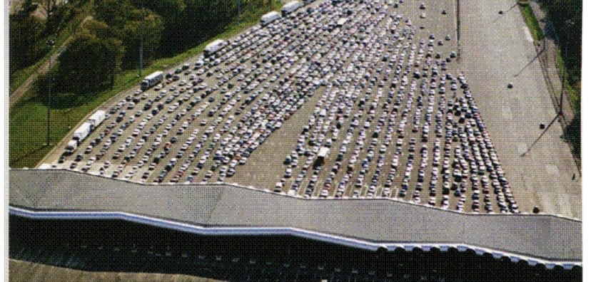 [retour de vacances] La justice c’est tous les jours le péage de St Arnoux un jour de grandes vacances : ça bouchonne et on déleste comme on peut. Jusqu’à pas d’heures.