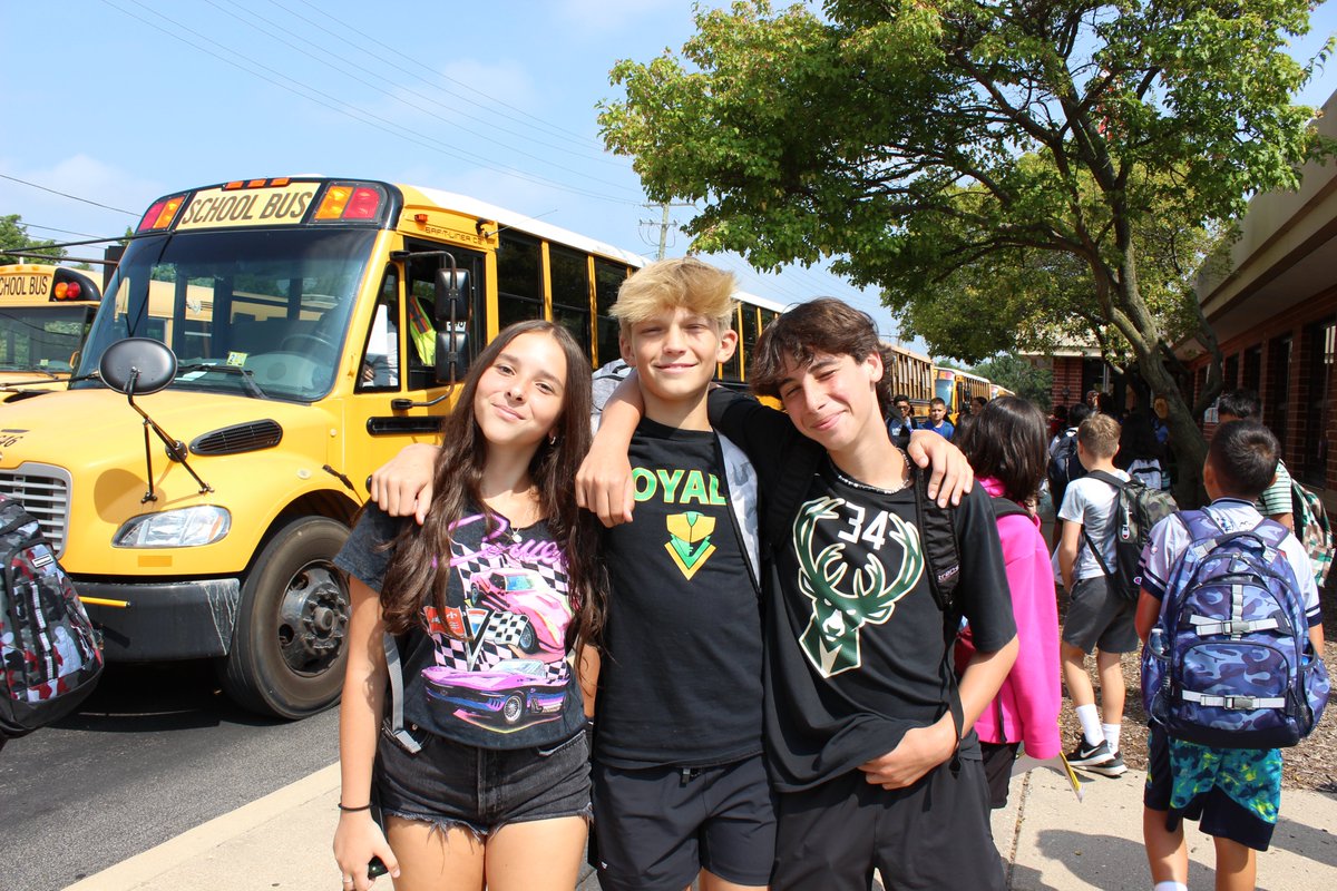 AptakisicTripp's tweet photo. First half day of school ✅ It was so fun welcoming students back today! We can't wait to see all students (K-8) for their first full day tomorrow! #d102brightfuture https://t.co/bbNTwfEjre