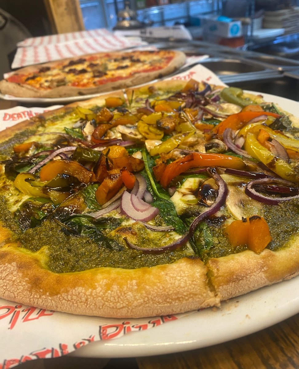 🍕🔍 Get ready to go up close and personal with pizza at Suede Bar! 🧀🍅 Experience every cheesy stretch, every saucy bite, and every burst of flavor in an intimate pizza rendezvous that'll leave you craving more.